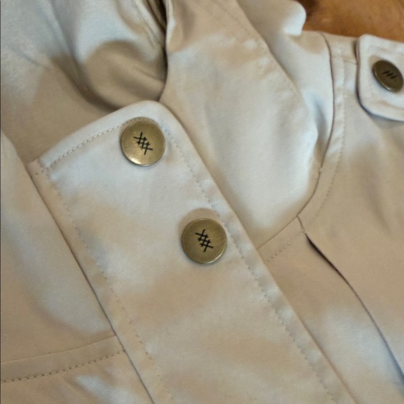 Rhone Utility Trench Coat Beige Safari - Picture 8 of 12